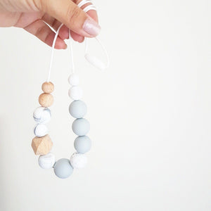 Indi Necklace Grey Marble