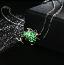 Load image into Gallery viewer, Dolphin Backer Link Chain Glowing Luminous Necklace