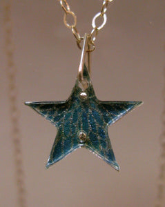 Small Star Design Reversible Necklace