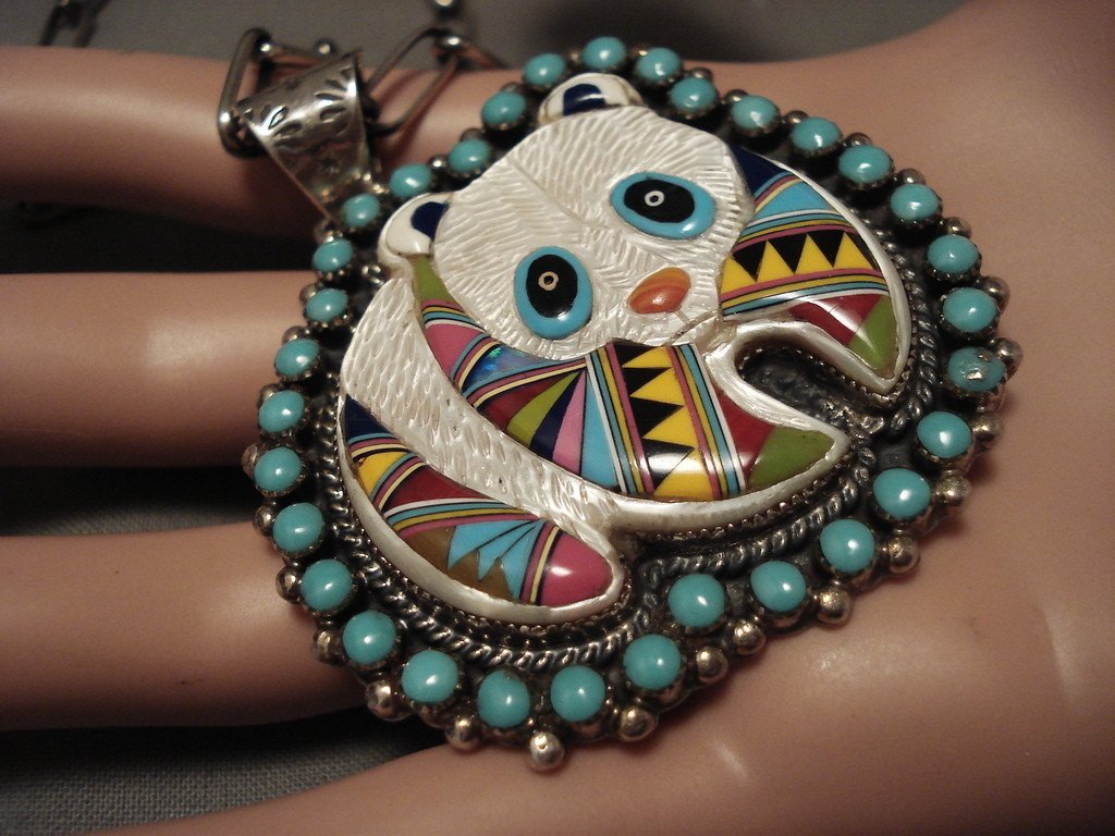 Absolutely Beautiful Vintage Zuni Navajo Panda Bear Turquoise Nativ Leeyen Rogers