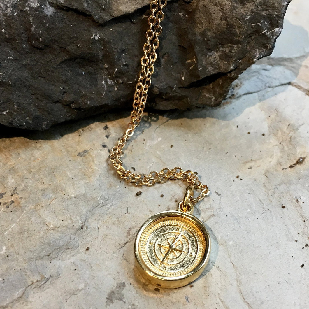 Gold Compass necklace, Minimalist Gold necklace, Dainty compass pendant, Layering Necklace, casual necklace, Gift for her, casual - AFN 115