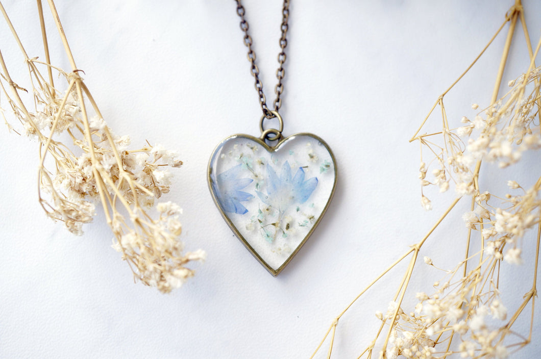 Real Dried Flowers in Resin, Heart Necklace in White Mint Periwinkle