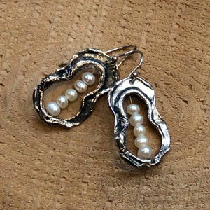 Five pearls in pod earrings, Peas in pod, organic earrings, June birthstone Earrings, sterling silver earrings - Five peas in a pod E2054